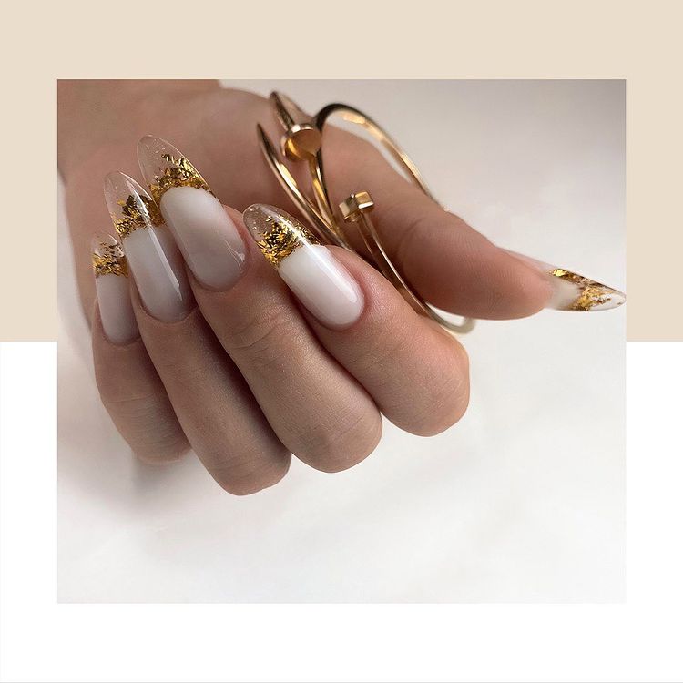 gold-foil-slim-nails