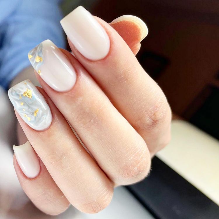 grey-marble-nails