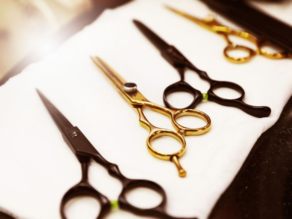 hairstylist-professional-scissors