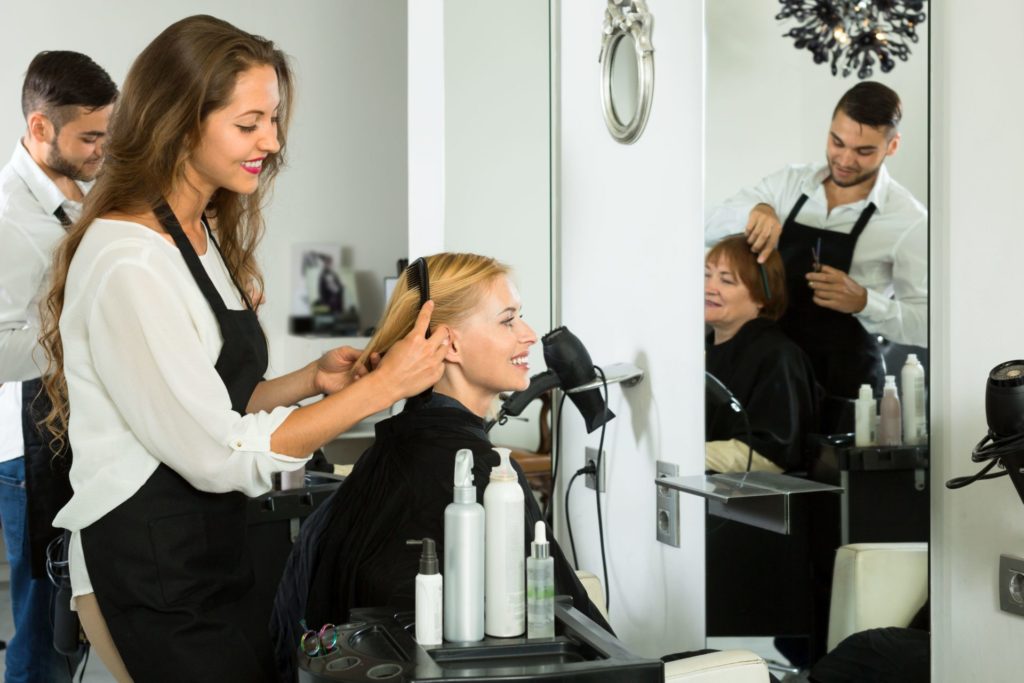delegate-tasks-hair-salon