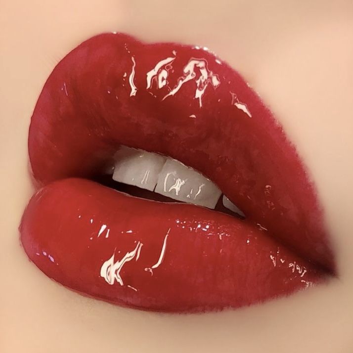 Red jelly lips trending