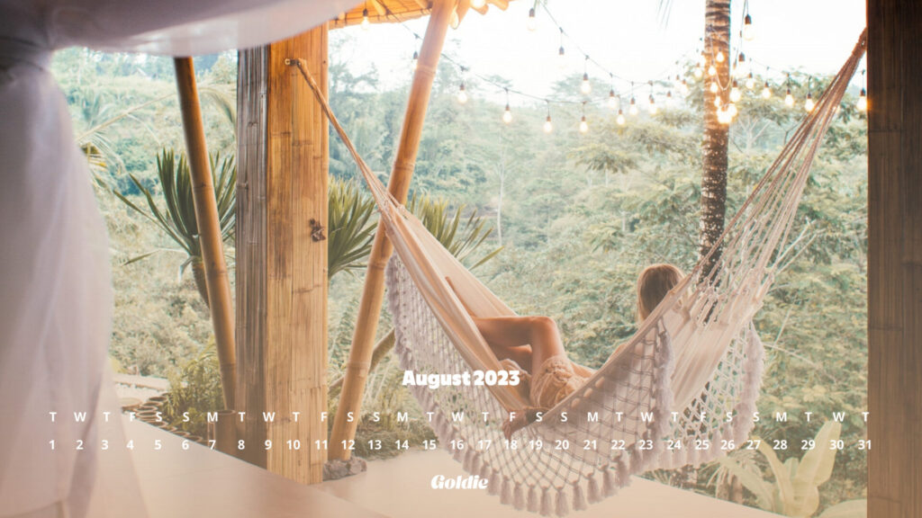 Holiday view calendar wallpaper - desktop