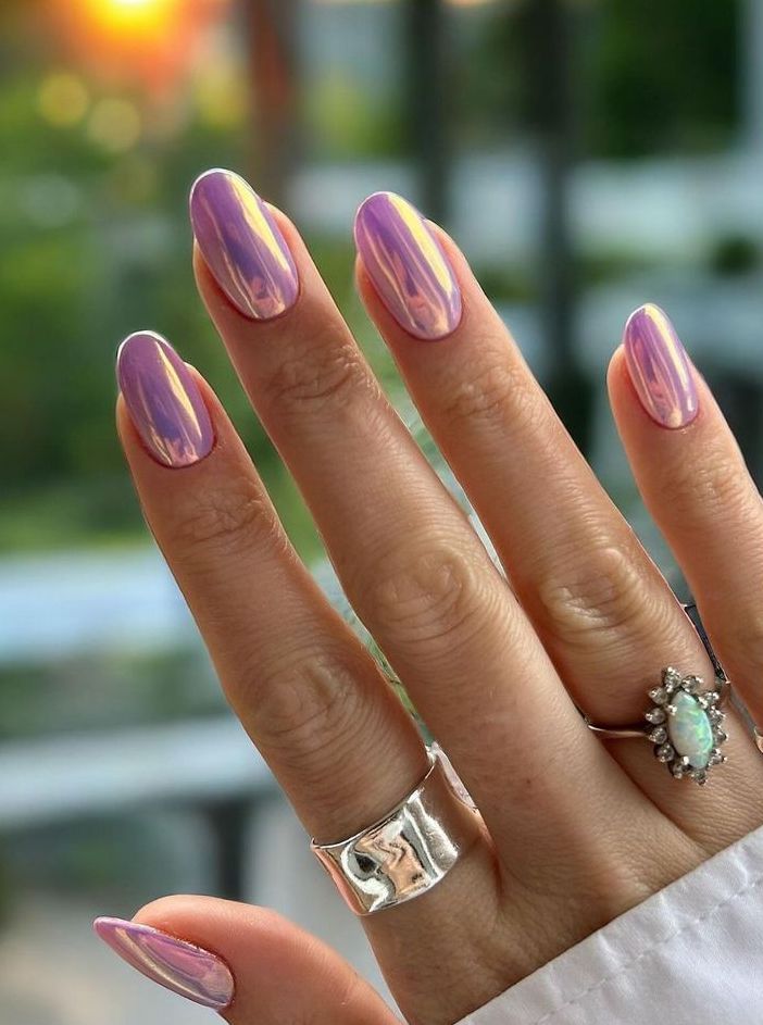 Pink iridescent nail style